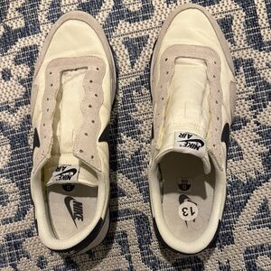 Nike Air Men's Cream/Black size 13. Worn several times. Listing #17113